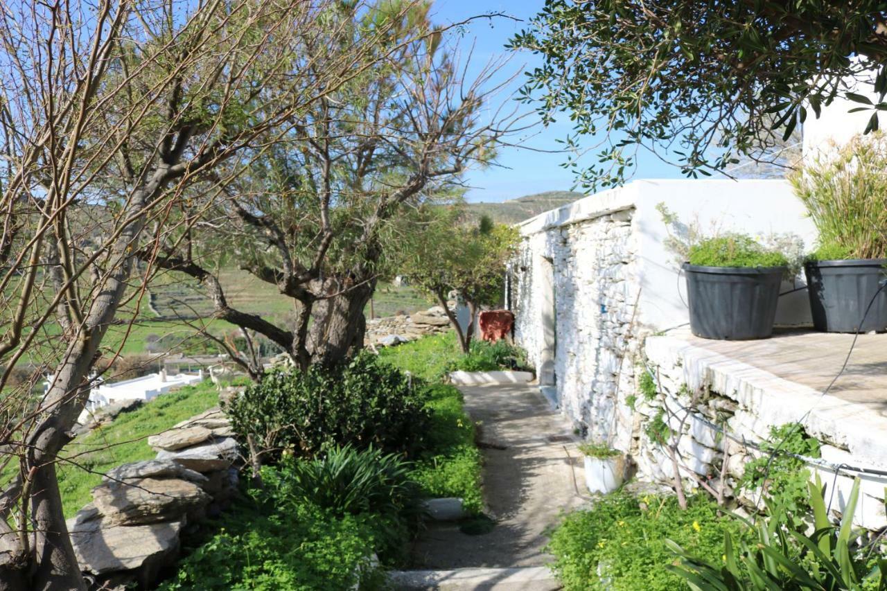 Avgoustis' Stone House Villa Otzias Exterior photo